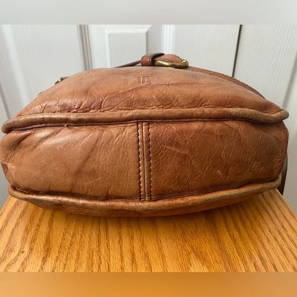 FRYE Campus Rivet Brown Antiqued Crinkled Leather Crossbody Purse - Picture 4 of 16